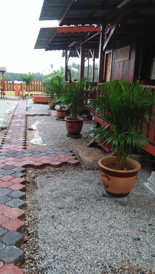 Chalet Kb Wakaf Kayu Кота-Бару Экстерьер фото