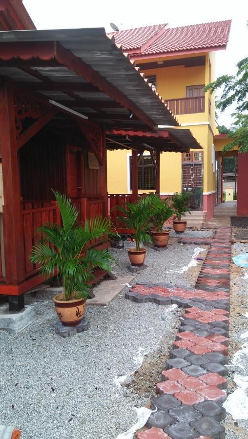Chalet Kb Wakaf Kayu Кота-Бару Экстерьер фото